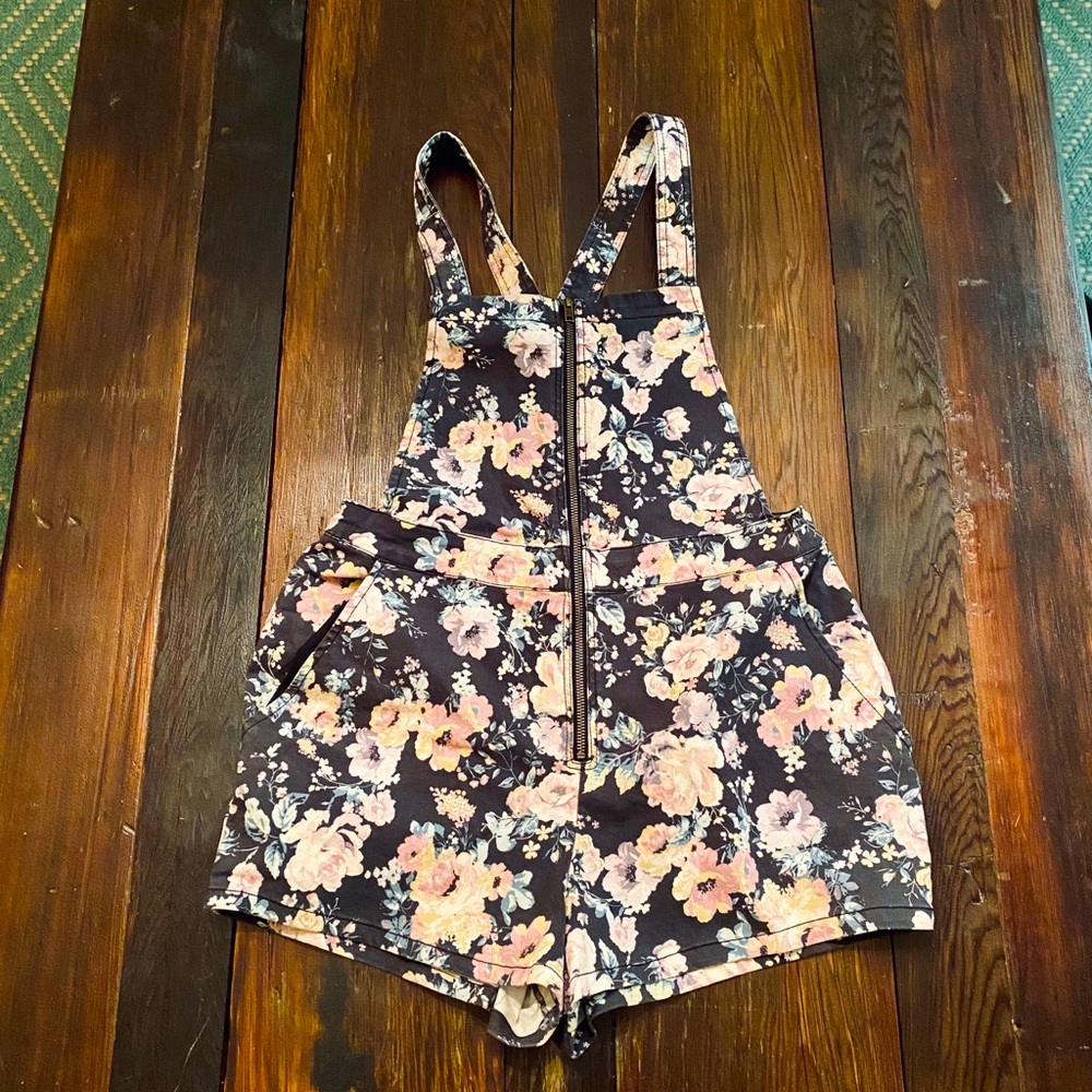 Floral overall shorts